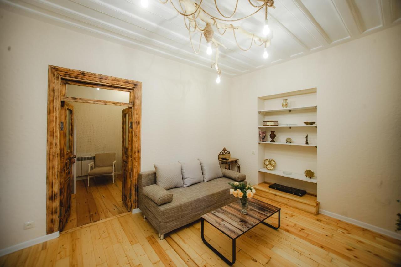 Mkhitaryan Guest House Gjoumri Kültér fotó